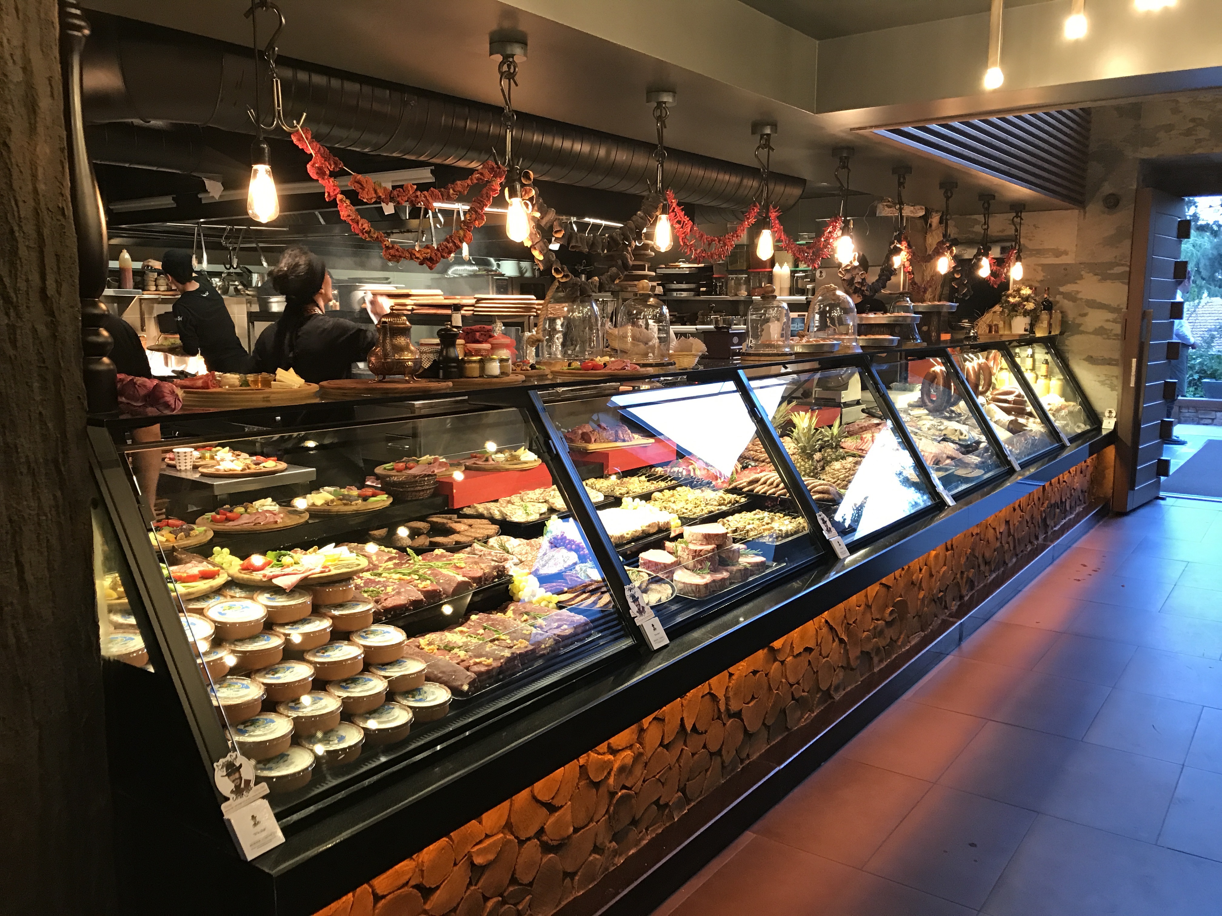 Gürkan Şef Steakhouse Etiler'de İftar: “Daha çok lezzet, daha çok hizmet ve  daha çok mutluluk'' – Berrak Mekanlarda